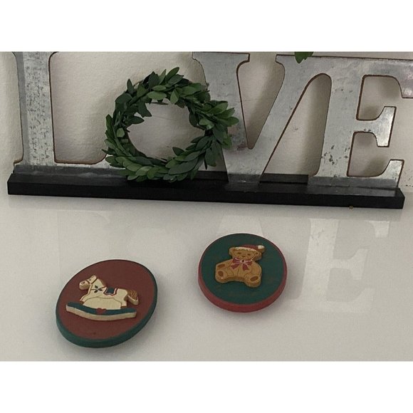 Vintage Russ Folk Art Style Wooden Wood Christmas Refrigerator Magnets Lot Of 2 - Picture 13 of 16